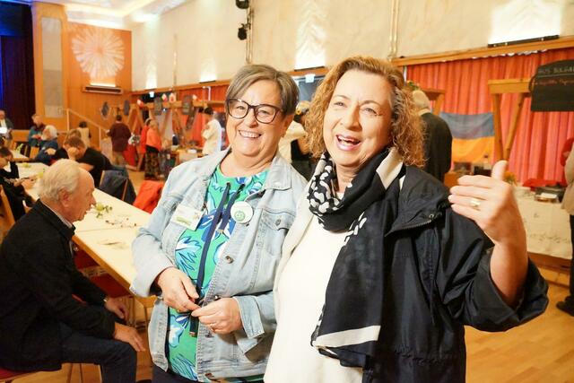 Lebenshilfe Österreich - Präsidentin Fritzi Pospischil mit dabei beim Fest der offenen Töpfe im Wiener Neudorfer Festsaal. | Foto: Heidi Gaganas