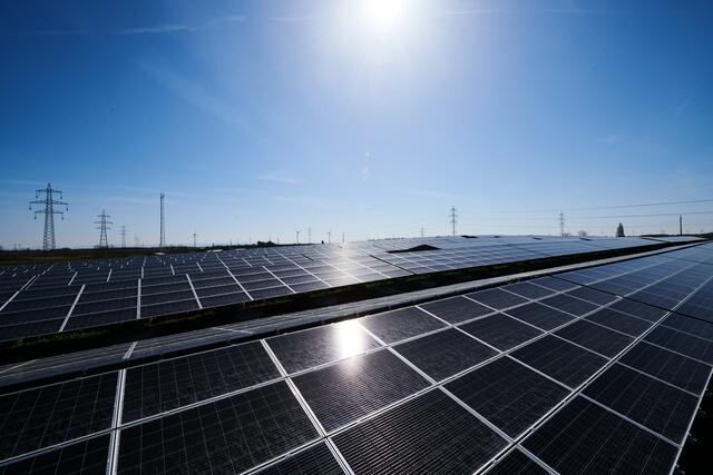 Photovoltaik ist vom Trend zu einer nachhaltigen Entwicklung herangewachsen, zeigen Daten der E-Control. | Foto: OMV AG