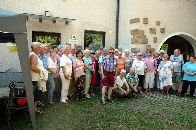 2022 waren viele neue Gäste bei der Reisegruppe aus Göppingen zu Besuch im Universalmuseum Kierling. | Foto: Archiv Museum Kierling