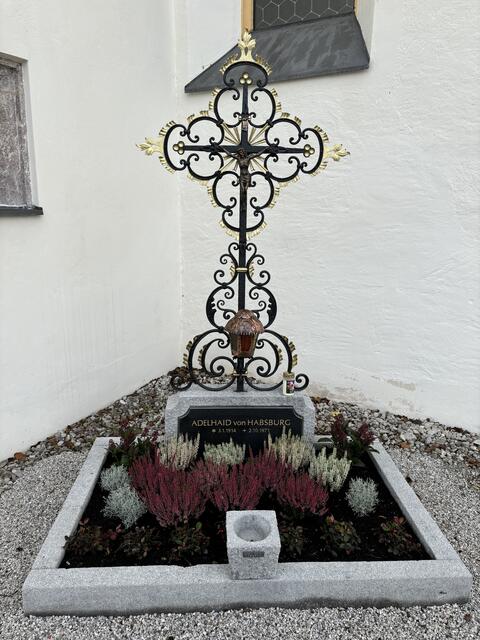 Treue zu den Habsburgern – Der Tulfer Gemeinderat verlieh Otto von Habsburg und seiner Familie 1934 das Heimatrecht, das auch in der NS-Zeit Bestand hatte.

 | Foto: Kendlbacher