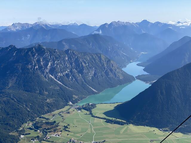 Wahre Naturschönheiten: Der Heiterwanger See und der direkt dahinter liegende Plansee. | Foto: Reichel