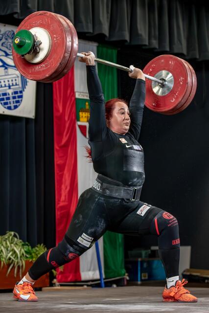 132 kg  Stoßen | Foto: Ewald Fischer