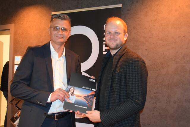 Lumitech hat sich mit der Lichtfirma Kiteo ins Kelemen-Gebäude eingemietet: Eigentümer Stefan Tasch, Geschäftsführer Michael Paukowits (v.l.). | Foto: Elisabeth Kloiber
