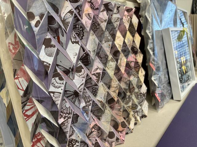 Ein dreidimensionales Wandbild von Michael Wegerer.  | Foto: Lisa Kammann