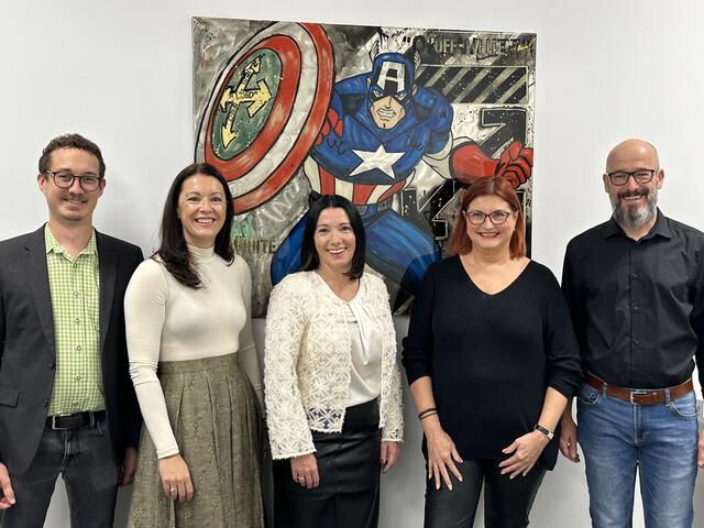 Von links nach rechts: Facharzt DDr. Thomas Weber, Psychologin Mag. Iris Witsch, Bgm.Tanja Fauland-Gratz, Apothekerin Mag. Mariella Köllinger-Müller, Shiatsu Therapeut Georg Zöscher | Foto: Franz Köllinger