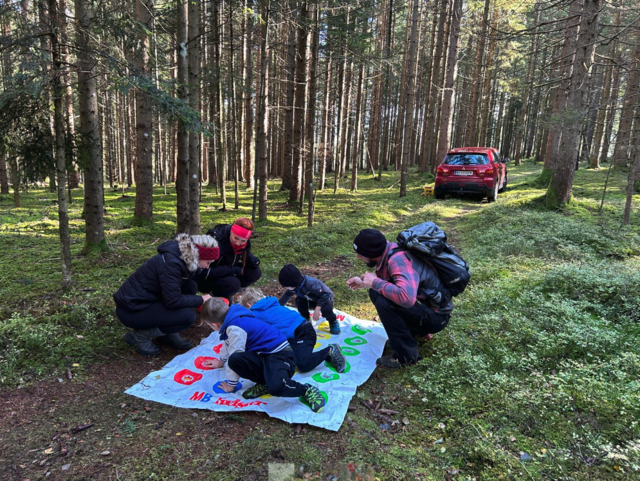 Einsatzstelle Rettenegg: Rechter Fuß "Eiche" – linke Hand "Hirschkäfer". | Foto: Berg- und Naturwacht Weiz
