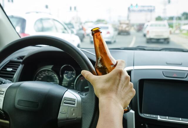 Ein Alkotest wurde vom 31-jährigen Lenker aus dem Bezirk Wolfsberg verweigert, es konnten jedoch deutliche Alkoholisierungsmerkmale festgestellt werden (Symbolfoto) | Foto: stock.adobe.com/at/weerapat1003