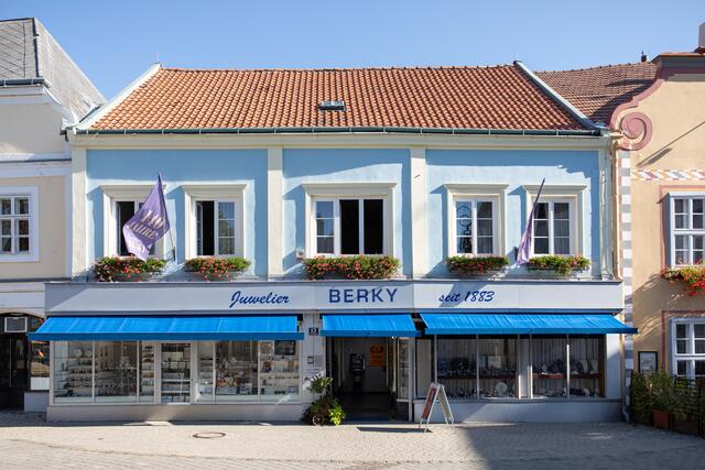 Sein Geschäft war über Jahrzehnte Fixpunkt in Neunkirchen. | Foto: Eva R.