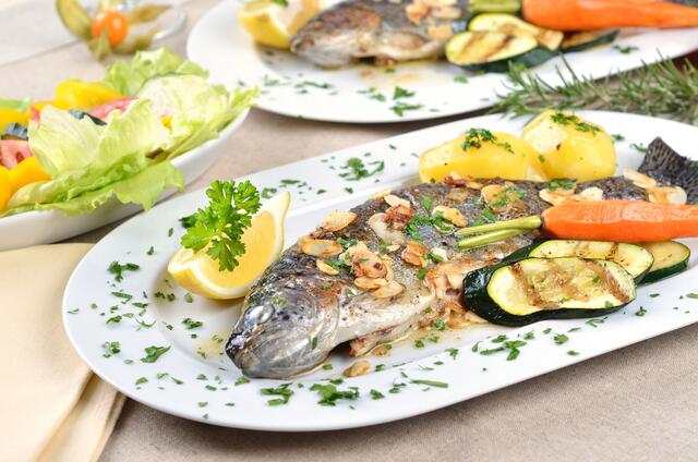 Forelle mit Zitronengras und Ingwer ist einfach gemacht und schmeckt. | Foto: kab vision/Fotolia