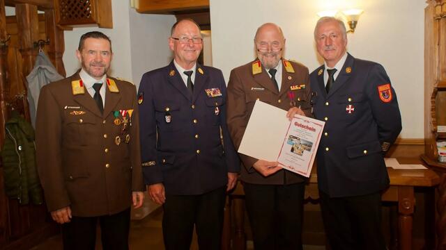 Bezirkskommandant OBR Thomas Stockinger, KBR Josef Ascher (Passau), E-LFR Josef Bröderbauer, KBR Norbert Süss (Freyung-Grafenau)