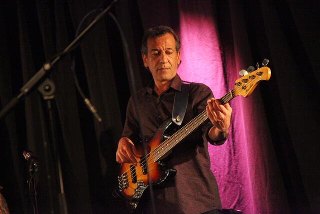 Abder Benachour sorgte am Bass für die erdige Basis.