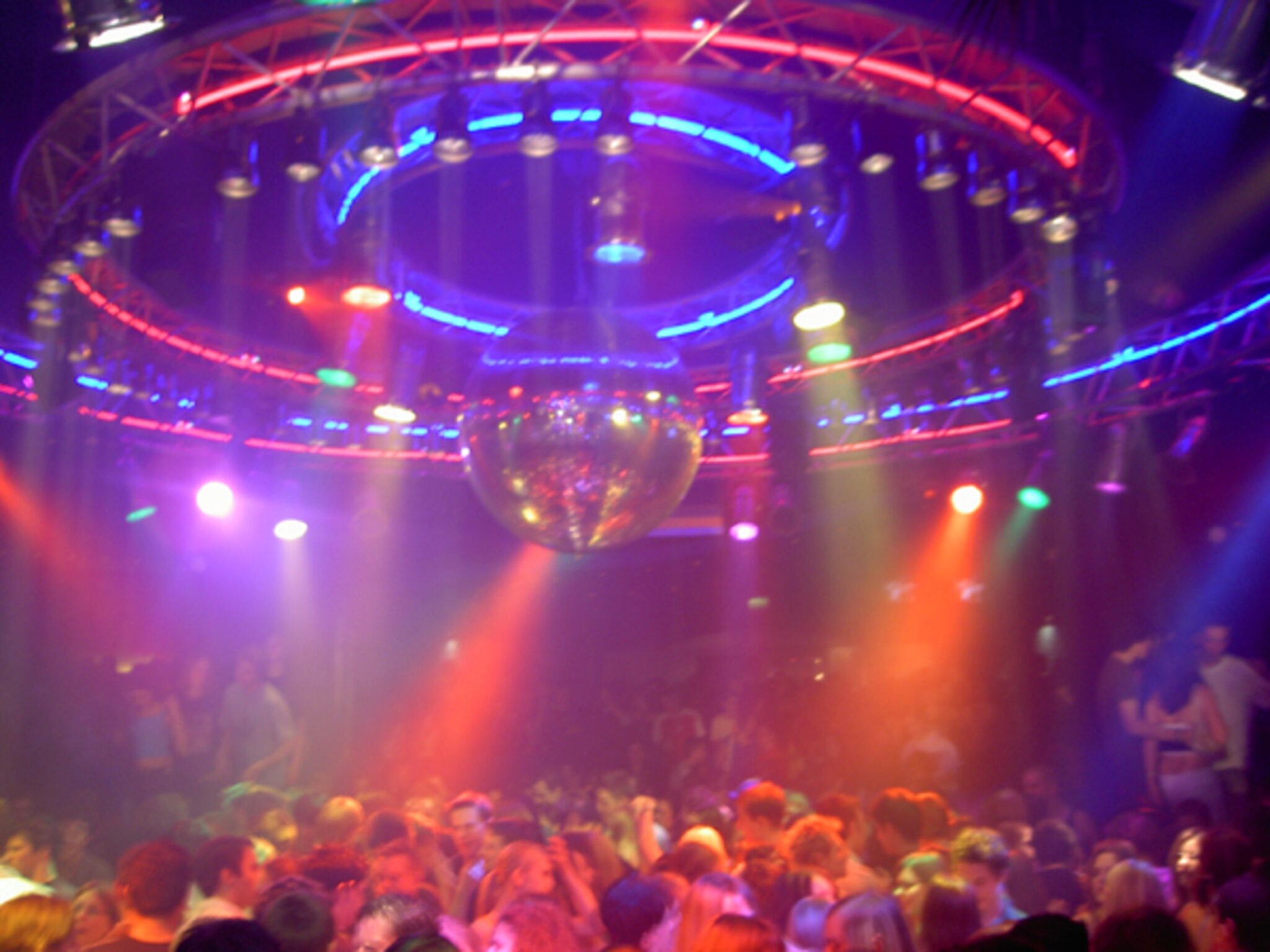 Starlight, Kiew und...bis heute: 20 Jahre K-Shake, 35 Jahre Clubkultur ...