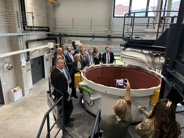 Die offizielle Eröffnungsfeier lockte auch zahlreiche Politikerinnen und Politiker nach Leoben. | Foto: MeinBezirk/Konrad