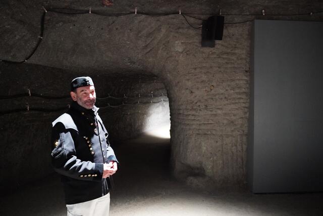 In den Stollen des Halleiner Dürrnbergs. | Foto: Simon Haslauer