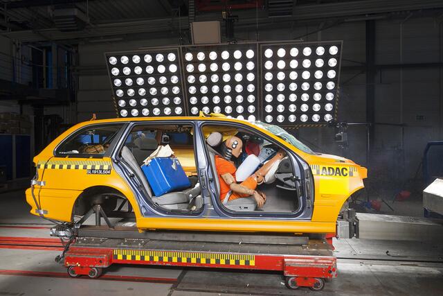 Nicht gesicherte Ladung kann schwerste Verletzungen der Fahrzeuginsassen nach sich ziehen und zu Schäden im Auto führen. | Foto: ÖAMTC