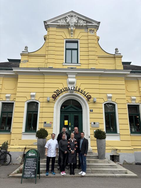 Das Team im Weinschlössl | Foto: Alexandra Goll
