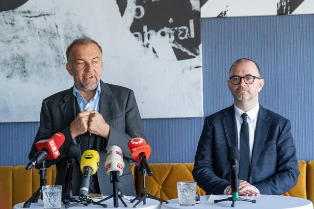 Vizebürgermeister Dietmar Prammer (SPÖ) und Liva-Aufsichtsratsvorsitzender Meinhard Lukas informierten heute die Öffentlichkeit über die Hintergründe zur Freistellung des kaufmännischen Geschäftsführers René Esterbauer. | Foto: Oliver Erenyi