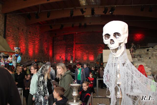 Im Bezirk Voitsberg warten wieder zahlreiche Halloween-Veranstaltungen. So auch in der Burgruine Obervoitsberg. | Foto: Lederer
