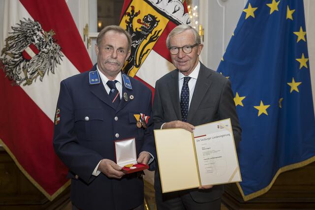 40 Jahre Feuerwehr und Rettungsmedaille für Herbert Angerer 