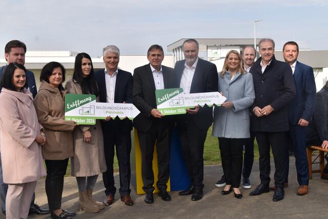 Offizielle Schlüsselübergabe für den neuen Bildungscampus Pannonia. | Foto: Michael Strini
