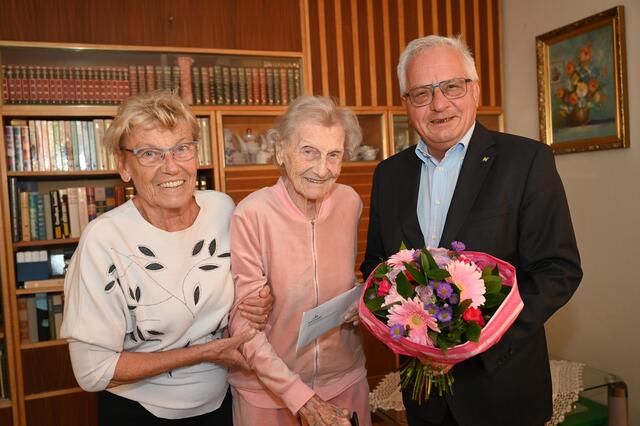 In Gumpoldskirchen wurde ein außergewöhnlicher Geburtstag gefeiert. | Foto: Pohl