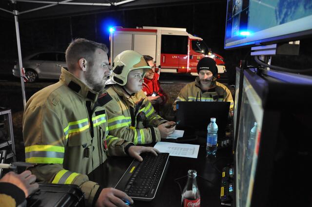 Bei der Feuerwehr Wildermieming liefen alle Informationen über die Einsatzbereiche der Übung zusammen.