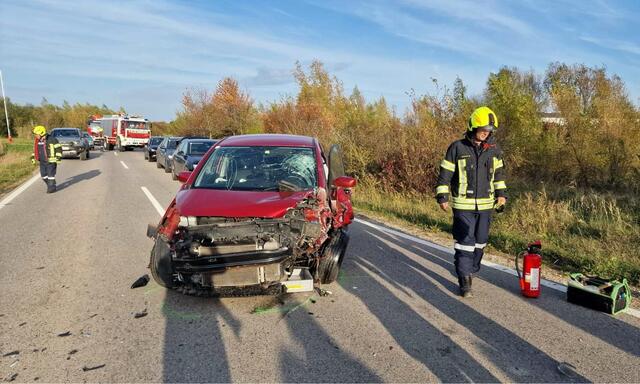 Frontalzusammenstoß endet in Flammen | Foto: Doku-NÖ