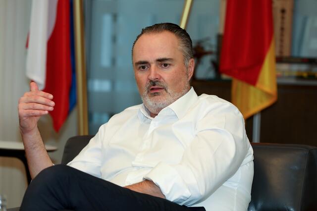 Burgenlands Landeshauptmann Hans Peter Doskozil plädiert dafür, dass die SPÖ erneut in Opposition gejt. | Foto: LMS