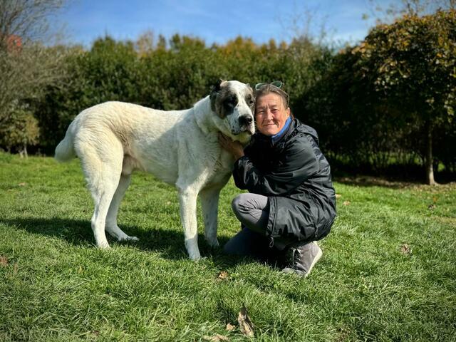 Katharina scheint mit den rassebedingten Eigenheiten des Hundes bestens zurecht zu kommen. | Foto: Migl