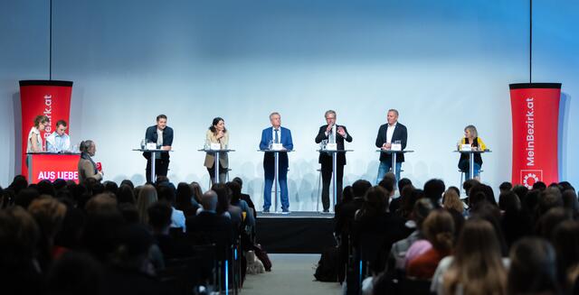 Elefantenrunde der steirischen Spitzenpolitik: Niko Swatek, Sandra Krautwaschl, Anton Lang, Christopher Drexler, Mario Kunasek und Claudia Klimt-Weithaler (v.l.) | Foto: Konstantinov