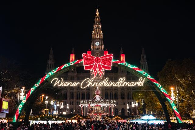 Der Wiener Christkindlmarkt startet am 15. November. Die Aufbauarbeiten haben bereits begonnen. (Archiv) | Foto: stadt wien marketing/Johannes Wiedl
