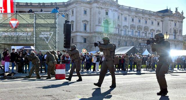 Der diesjährige Nationalfeiertag bringt wieder unzählige Veranstaltungen und Events in die Bundeshauptstadt. Etwa auch die Leistungsschau des Bundesheeres am Heldenplatz. (Archivfoto) | Foto: bundesheer.at