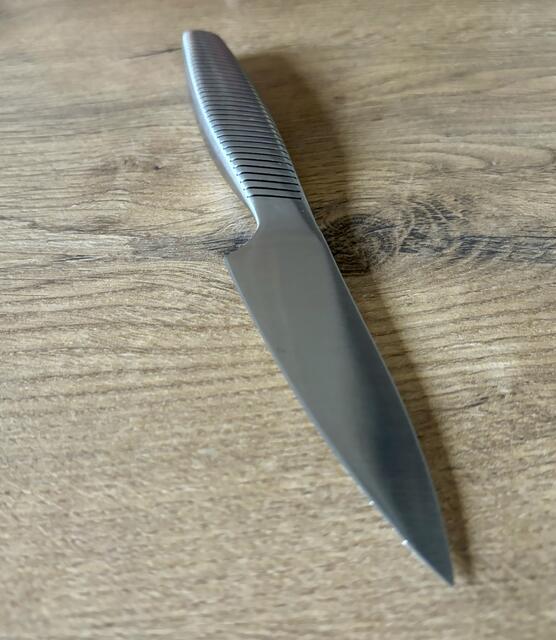 Mit einem Küchenmesser (Symbolbild) wurde ein 40-Jähriger niedergestochen. | Foto: Santrucek