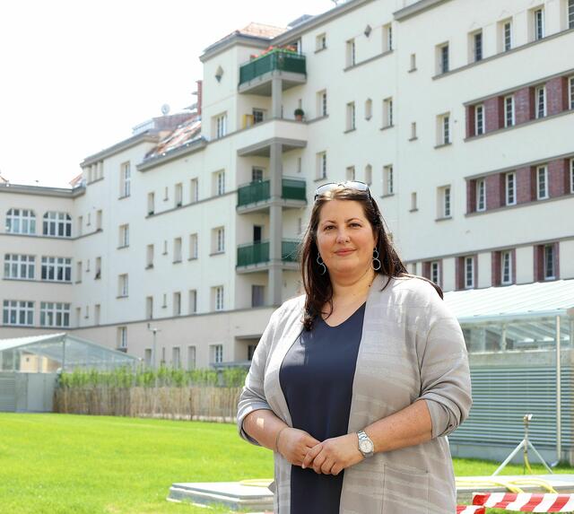 Gemeinsam mit Wiener Wohnen und der Grätzl-Polizei sucht man in den Gemeindebauten den Dialog mit der Bewohnerschaft, um Probleme wie Lärmbelästigung oder Müllablagerungen zu besprechen. (Archiv) | Foto: Stadt Wien/Martin Votava