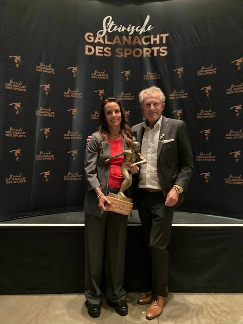 Trainerin Beate Hochleitner mit Rudi Hrubisek | Foto: Hrubisek