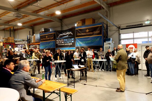 In der Halle bei einer Veranstaltung im Oktober 2024 | Foto: Kara Car Wash