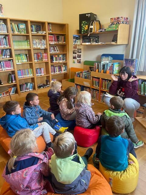 Die Kinder waren von der Lesung begeistert. | Foto: Bücherei Kirchdorf