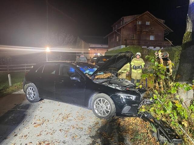 Die wilde Fahrt endete nach einem Zusammenprall. | Foto: FF Dorfgastein