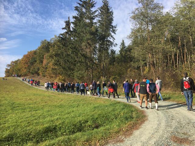 Die Wandertage in den Gemeinden am Samstag, dem 26. Oktober, sind für Groß und Klein gedacht.  | Foto: Gemeinde Strem