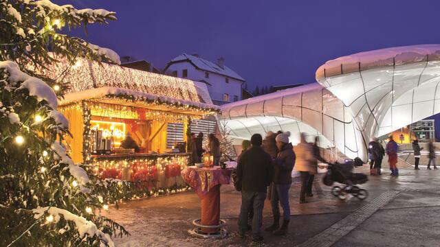 Der Christkindlmarkt mit besonderem Panorama auf der Hungerburg öffnet am 22.11. | Foto: Zangerl