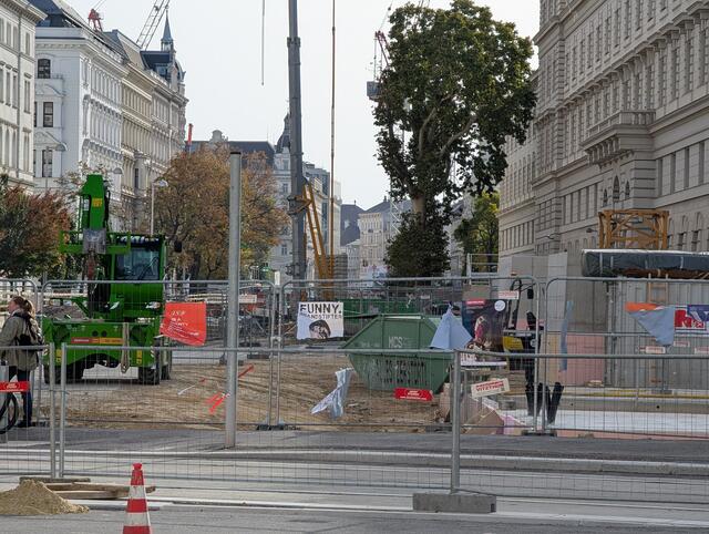 Die Arbeiten sollen hier bald abgeschlossen sein. | Foto: Fabian Franz/MeinBezirk