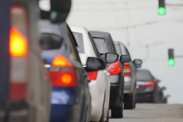 C-ITS-Systeme sorgen dafür, dass der Verkehr intelligent gesteuert wird. Während Graz hierbei noch in den Kinderschuhen steckt, sorgt die Technologie im Ausland schon für zahlreiche Vorteile. | Foto: panthermedia/SYNEL