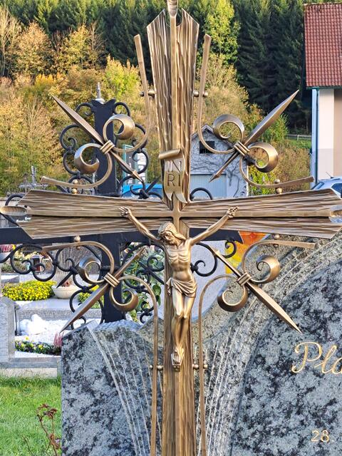 Impressionen vom Friedhof in Randegg. | Foto: Stefanie Machtinger