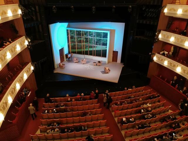 Besucherrückgang, Abo-Kündigungen, massive Kritik: Das Tiroler Landestheater sorgt für negative Schlagzeilen. | Foto: HBLFA