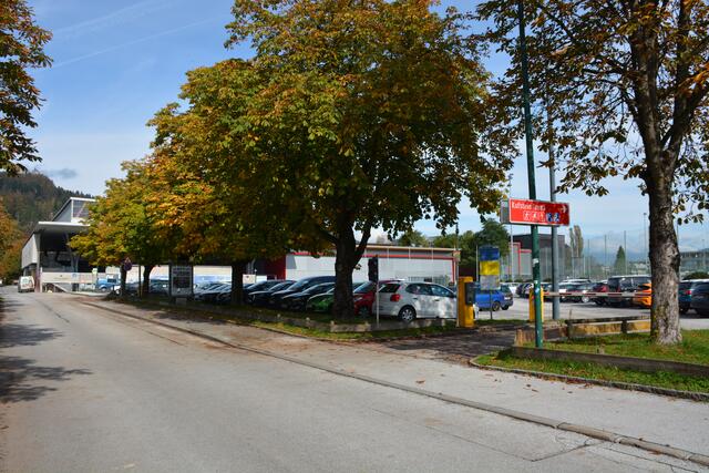 Schranken und Papiertickets sind dank des kamerabasierten Parksystems nicht mehr nötig. | Foto: lolin