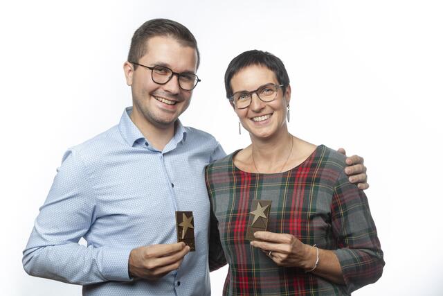 Martina und Johannes Posch von der Edelbrennerei Posch in Heimschuh haben die Befähigungsprüfung für Gastgewerbe erfolgreich absolviert. | Foto: Foto Fischer