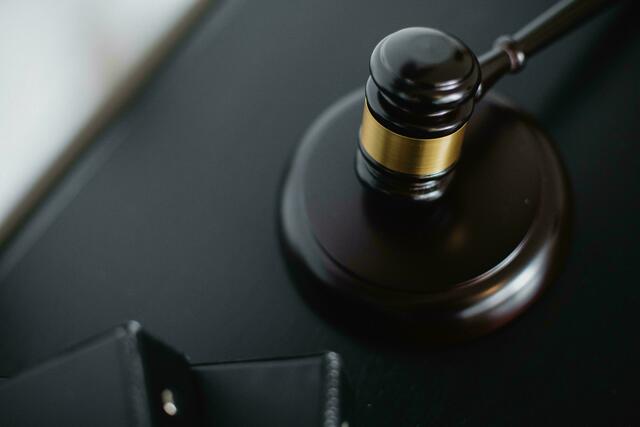 Die deutlichste Verschlechterung in einem Indikator gab es bei der Justiz aufgrund der fehlenden Neuregelung der Handy-Sicherstellung bzw. der nicht umgesetzten Einführung einer General- oder Bundesstaatsanwaltschaft | Foto: Sora Shimazaki/pexels
