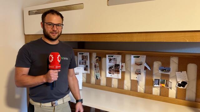 Johannes Seidl präsentiert den "Roomflapper". | Foto: Thomas Fuchs