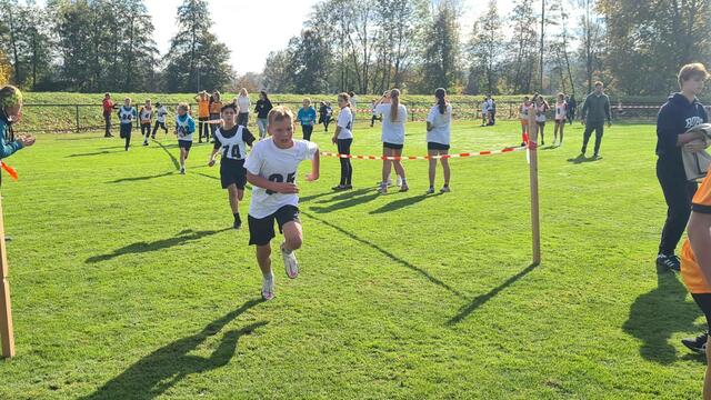 Zahlreiche Schülerinnen und Schüler der MS Deutschlandsberg waren beim Crosslauf am Start. | Foto: MS Deutschlandsberg