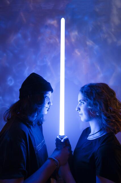 Elena und Magda brechen gut gerüstet in neue Galaxien auf.  | Foto: HLS Erla